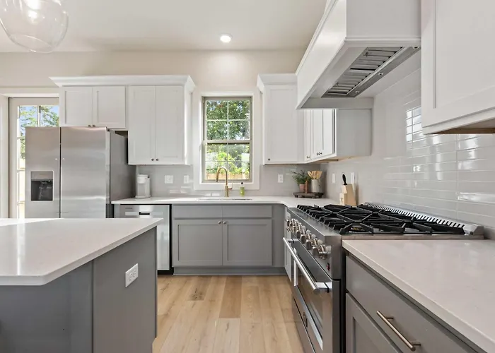 Holiday home Luxe Oaks - Walk To River Ranch - Build In 2025 - Ev Charger *