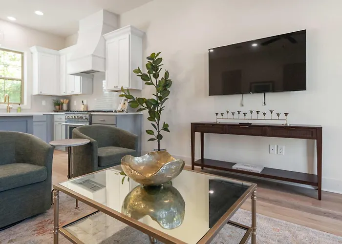 Luxe Oaks - Walk To River Ranch - Build In 2025 - Ev Charger Holiday home