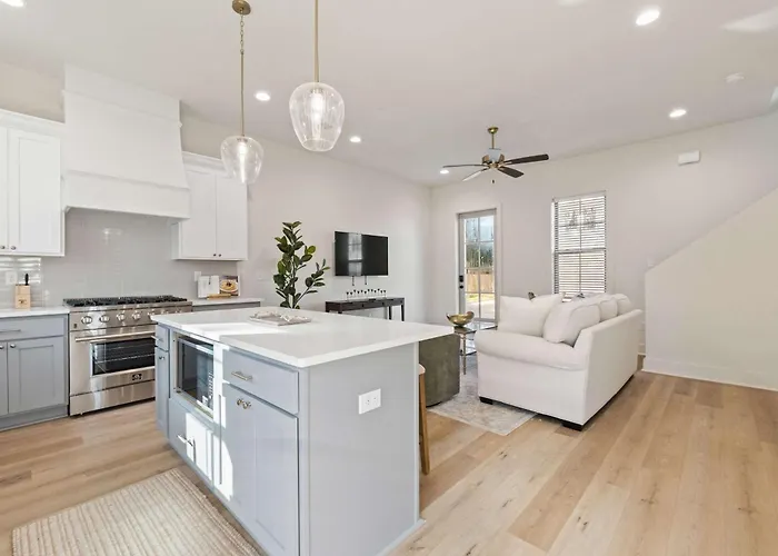 Luxe Oaks - Walk To River Ranch - Build In 2025 - Ev Charger Holiday home