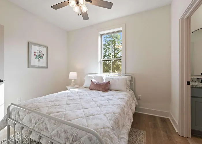 Holiday home Luxe Oaks - Walk To River Ranch - Build In 2025 - Ev Charger Lafayette